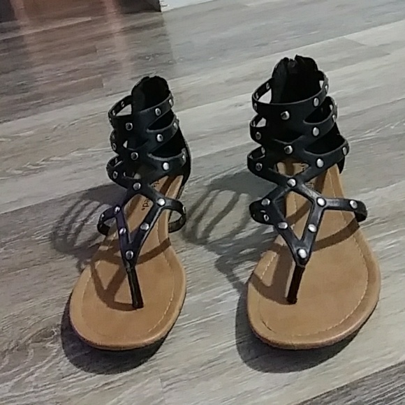 Black sandals - Picture 3 of 3
